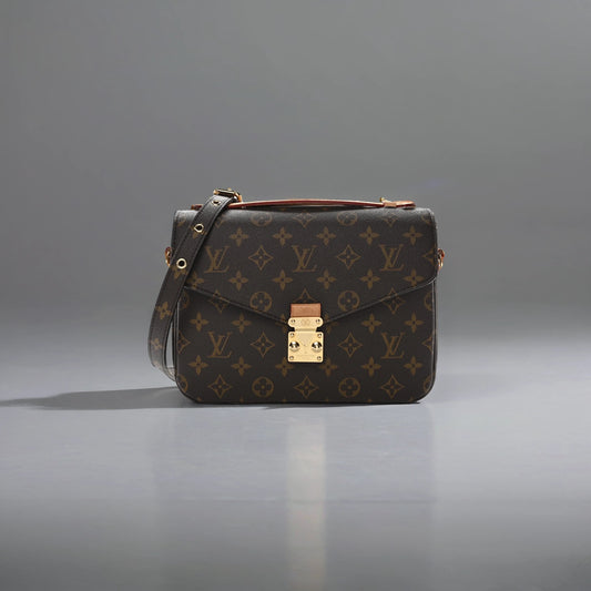 Monogram Pochette Metis