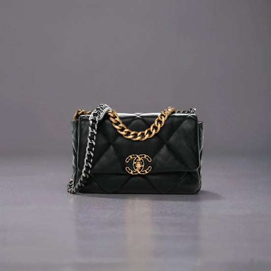 Lambskin Quilted Medium Chanel 19 Flap Black