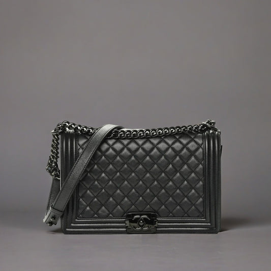 Caviar Quilted New Medium Boy Flap So Black