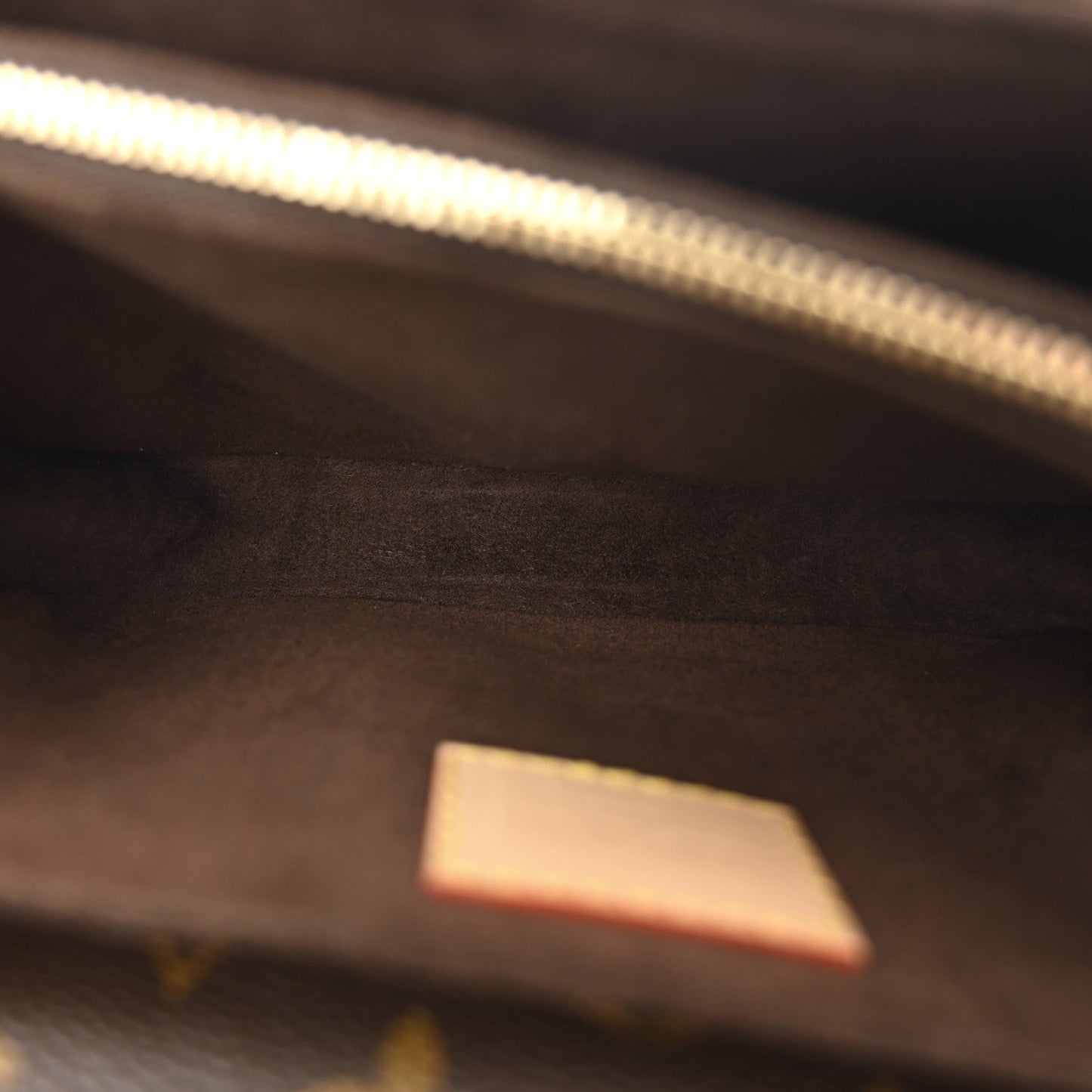 Monogram Pochette Metis East West