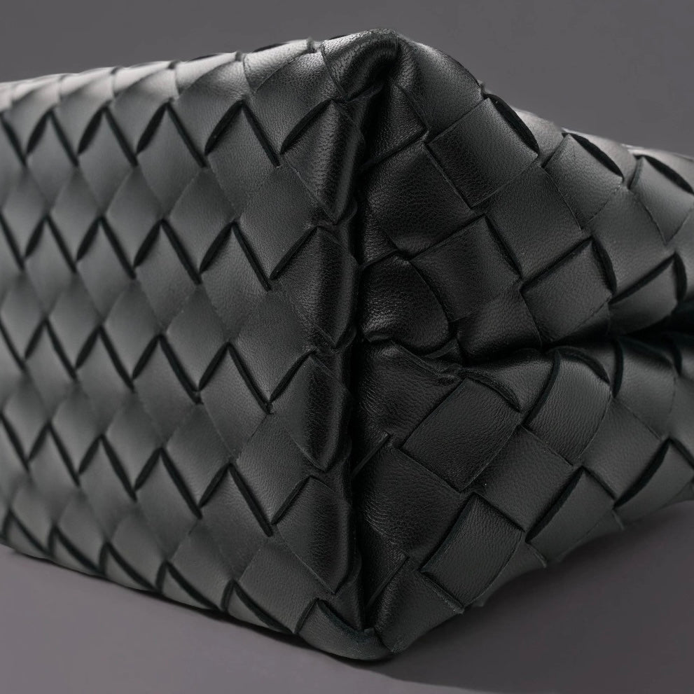 Nappa Intrecciato Small Andiamo Shoulder Bag Black