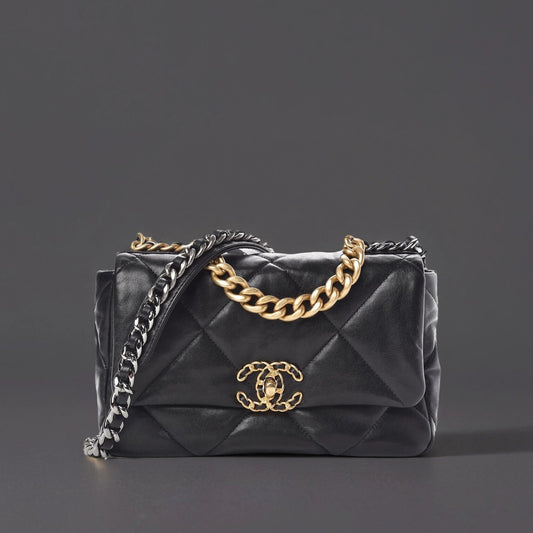 Lambskin Quilted Medium Chanel 19 Flap Black