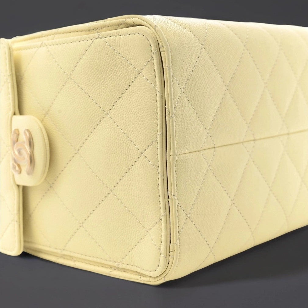 Caviar Quilted Medium Chanel 25 Handbag Light Yellow