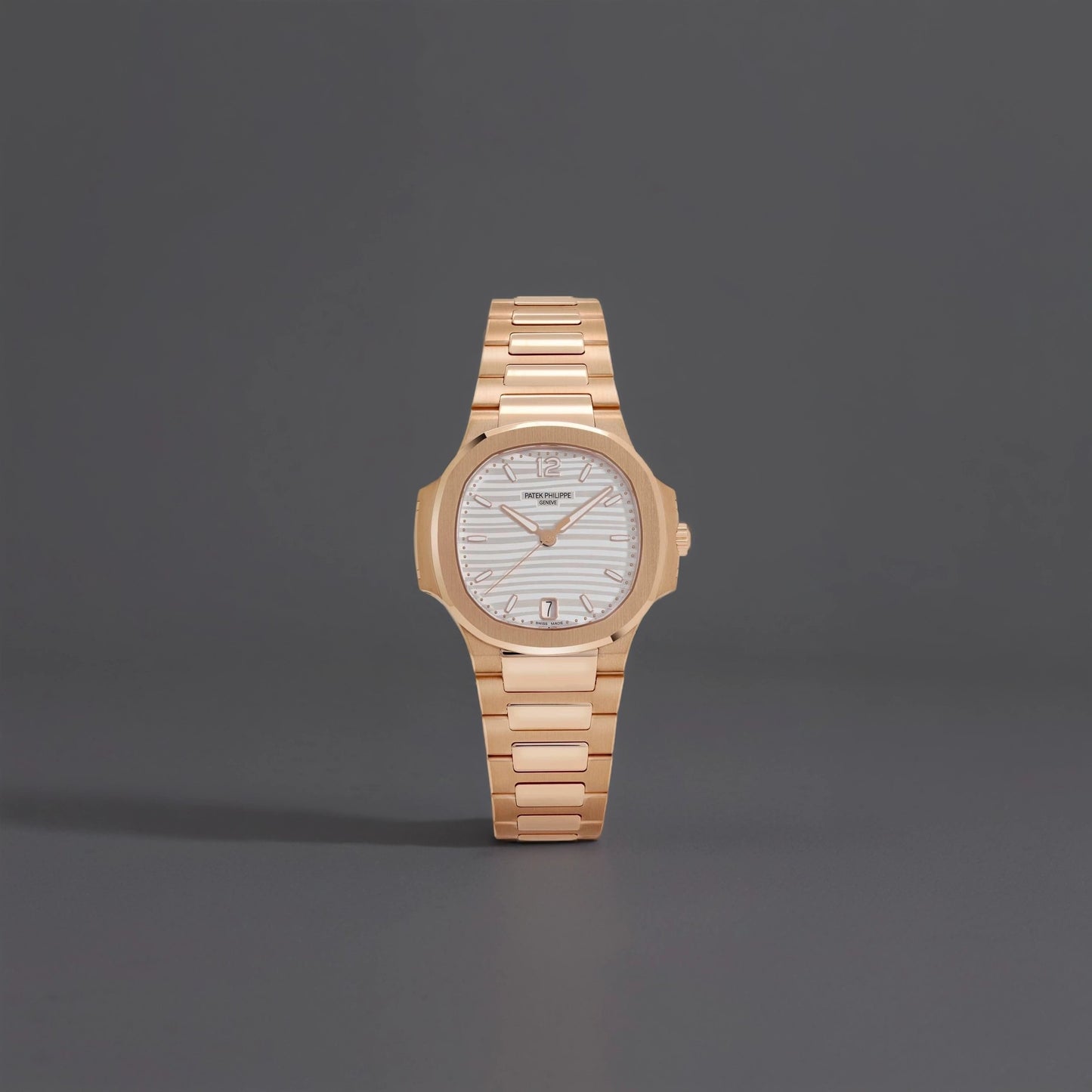 Patek Philippe Nautilus 7118/1R-001 Automatic Rose Gold