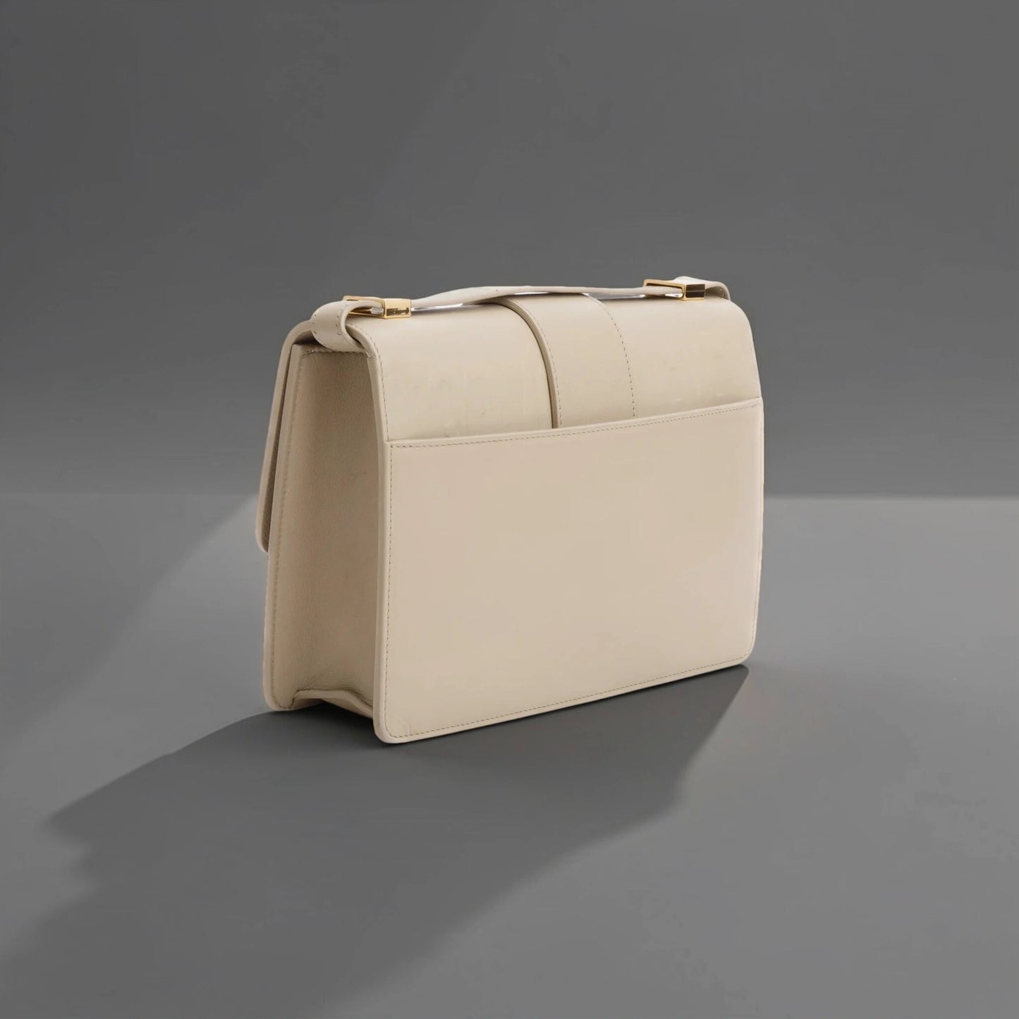 Biege Leather Medium 30 Montaigne Flap Bag