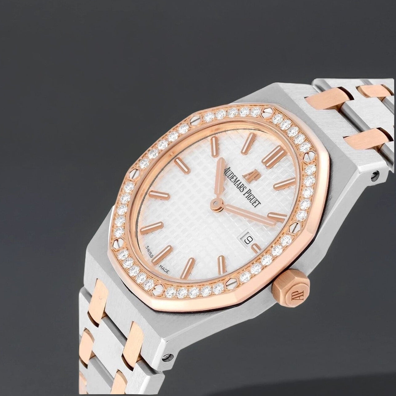 AUDEMARS PIGUET 18K Rose Gold Diamond 33mm Royal Oak Quartz Watch White