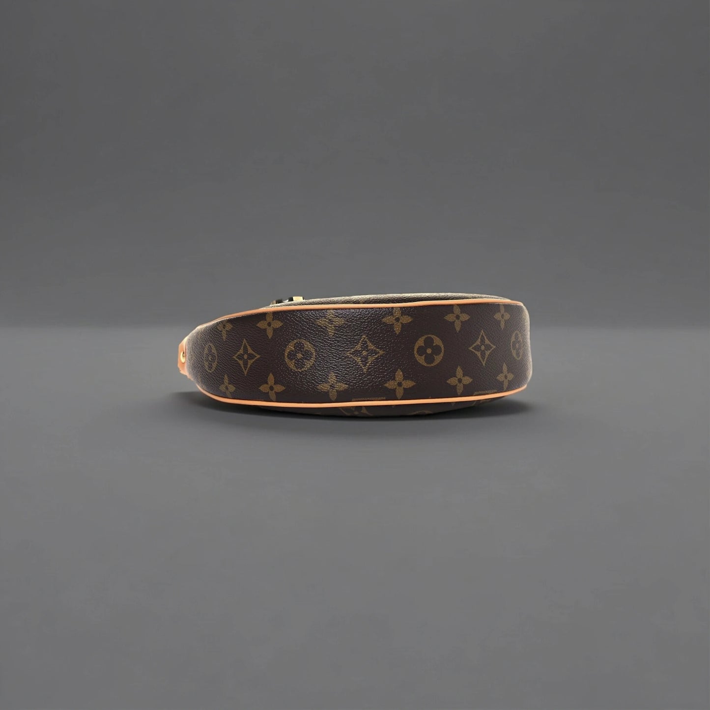 Monogram Loop