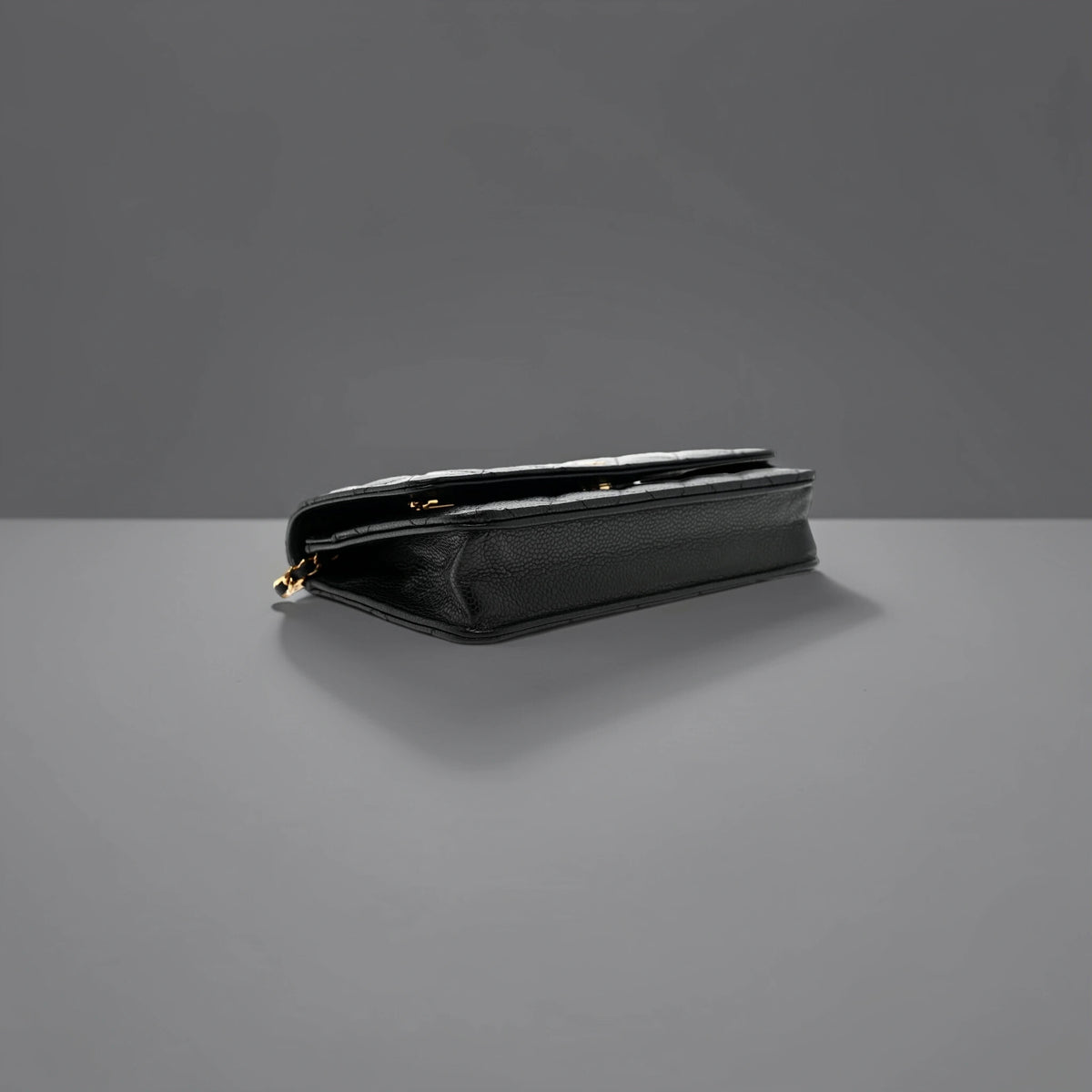 Caviar Quilted Wallet on Chain WOC Black