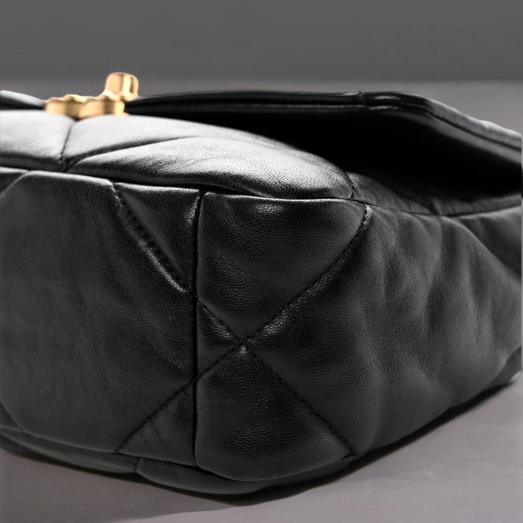 Lambskin Quilted Medium Chanel 19 Flap Black