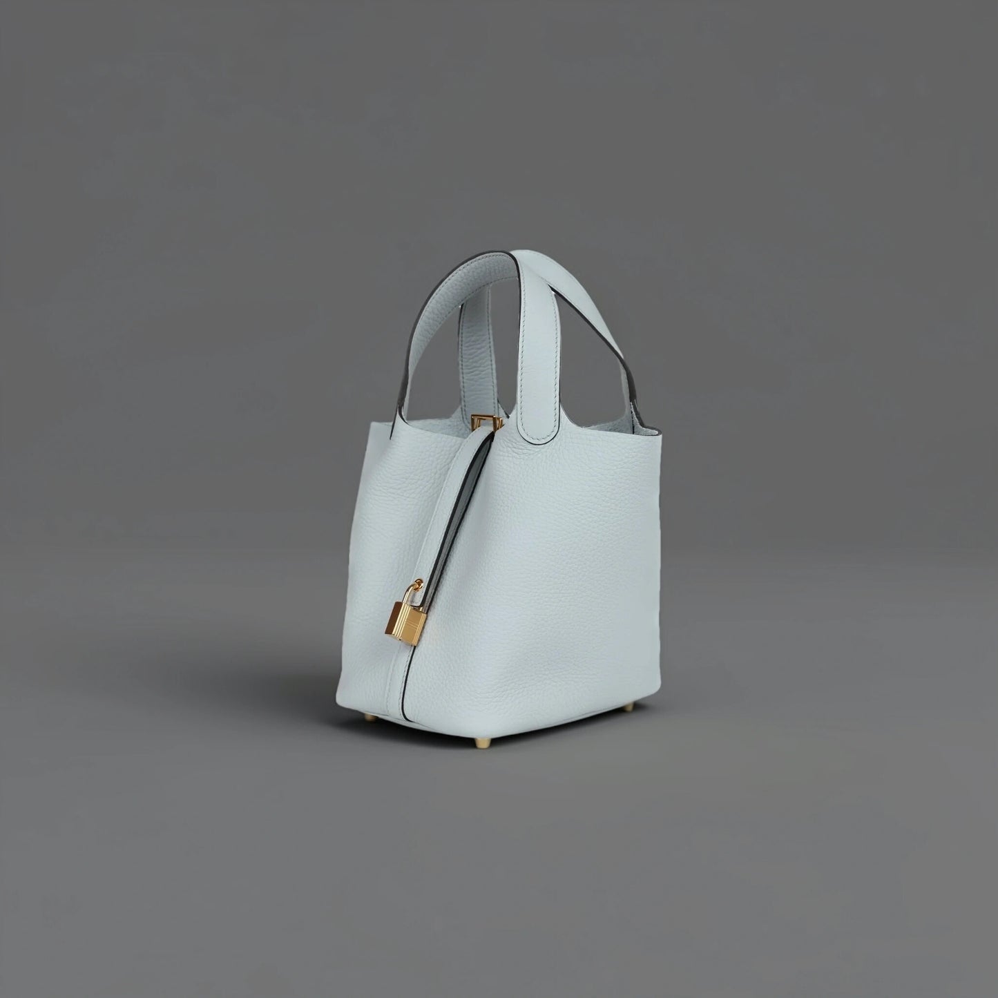 Taurillon Clemence Picotin Lock 18 PM Blue Pale Gold Hardwear